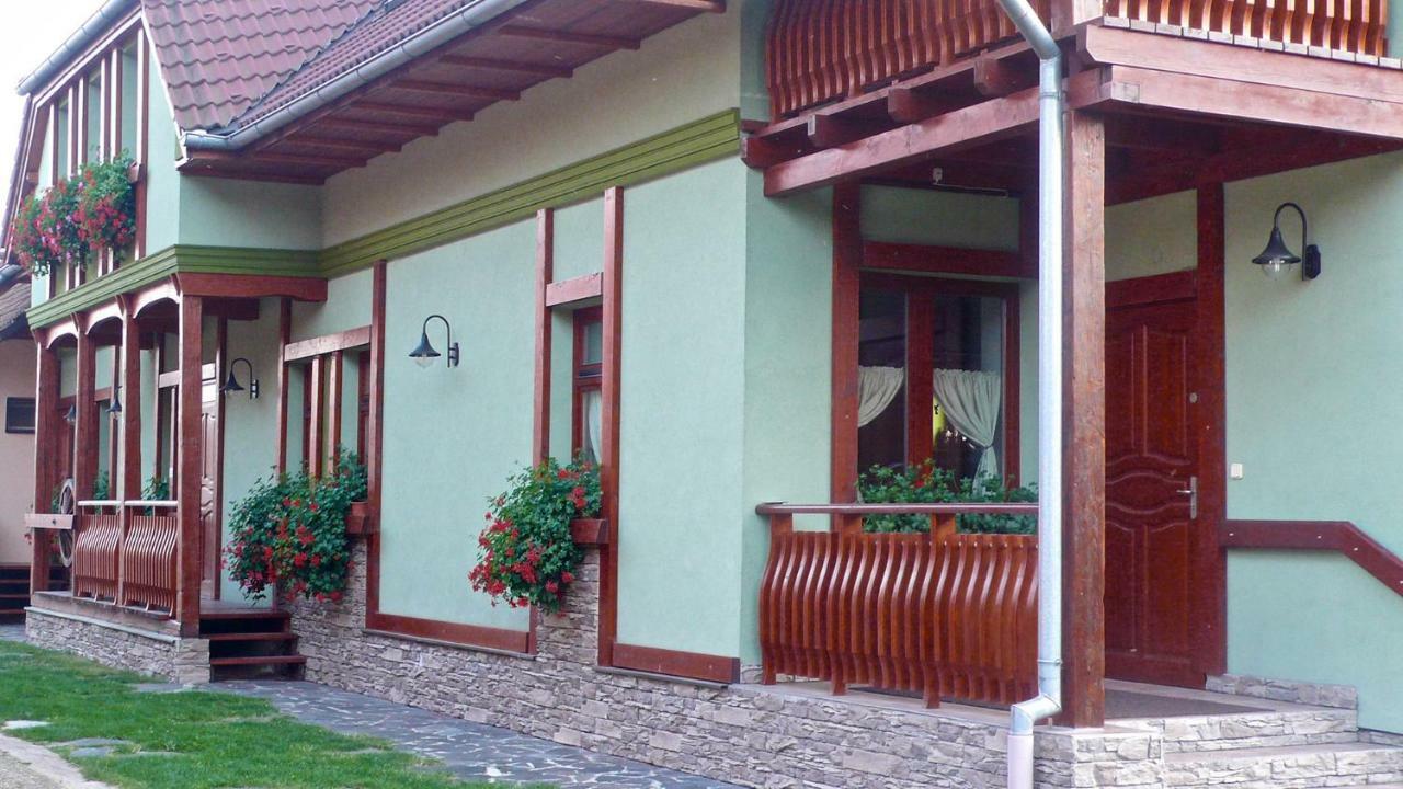 Holiday Resort Svarny Ruzomberok Exterior photo